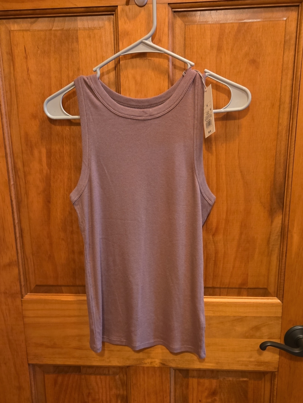NWT Sleeveless Rib-Trim Tank Top - Size M